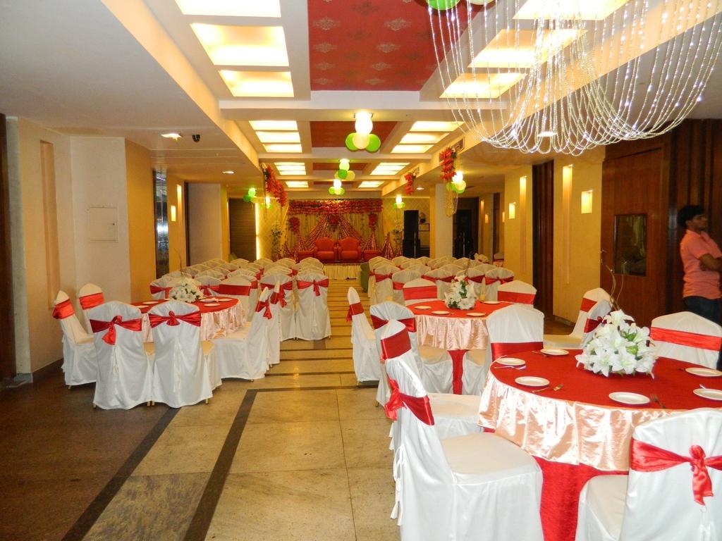 Park Maple Hotel Amritsar Exterior foto