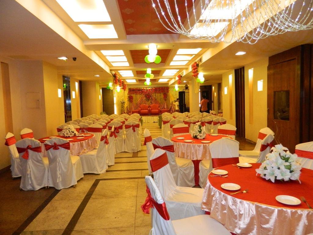 Park Maple Hotel Amritsar Exterior foto