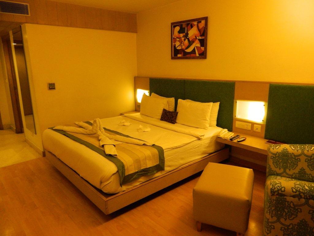 Park Maple Hotel Amritsar Exterior foto