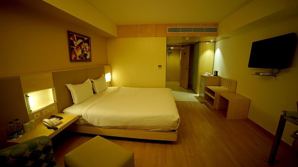 Park Maple Hotel Amritsar Exterior foto